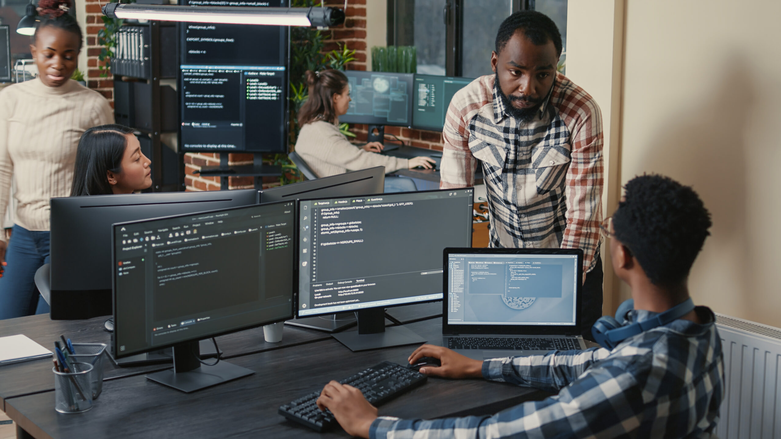 programer-sitting-desk-with-multiple-screens-running-code-talking-with-colleague-about-artificial-intelligence-algorithm-software-developers-doing-innovative-artificial-intelligence-project Programer sitting at desk with multiple screens running code talking with colleague about artificial intelligence algorithm. Software developers doing innovative artificial intelligence project. SSUCv3H4sIAAAAAAAAA01Su44bMQz8F9UmImn1dJkAqVOkO6SgJMoWbr0y9pHDwfC/h+vzJVElckbikMObaEUchcKcgsMMEnUBE7SDWEOBAaVLmZIM0YiDKLiSOKpBx8FLbZS3Ru7nIBIuLYvjTbRx3JZ1xrX1SRwZmWkqND+uVNra54YjR/eDWFZct4UWfsZR5r9PjD7iz/9ebnueBf6kfJ762E/vLGPZEqe+9ct1W2lexP3wSfu6LW2iZfnyvU04ZfpL/kH9OtJ/zL+IuP86CDzRlN93Ifdd8Uj40PUidAhBDwVB14xglFUQtCqAwZisUx58zPtgVHWZUbBWaTBFJ0BDEWTxpiqVqiuSaSrFKGvh4TpbwXjDtEEjIGVTBixe1X3MHiUlLStQsQFM1ZHroYZISieszgUVmBbiUK3JDhIWw9qq5aKqglbaR5+S88YzjXzVWRcFeojcgqUKmB23EGNRSROGkpiGqgYprYSqnGdaMiyrElQKhbyMPIC9BW+z1AN3ik5KMJkMhDpkUNH7GLMMVttHp54/YzC7zDQVEBI5CcmhRU2GpPWCB//6xg5enivQ1/O+KWxR36Z1fv+waez9ionNO1YcFzqIMy4LE8ozwQ+vc8ttOj0XifevXz7uU193Hx9urz2/tvIs9bF758bZvc5NbNexY6HyhLd0aev6Gc70u9HbP/b9fv8DTRVWOjkDAAA=